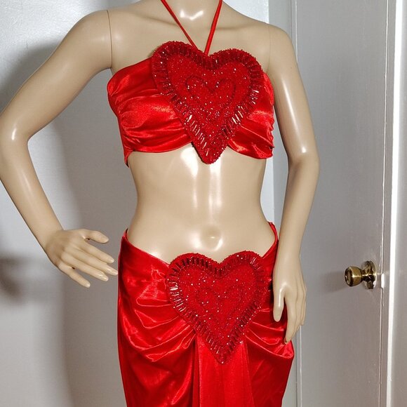 Elegant Red Outfit - 2 piece - Picture 4 of 11